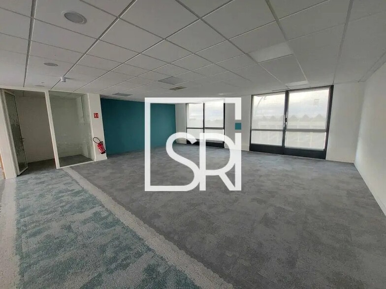 Bureau dans Clermont-Ferrand à louer - Photo intérieure – Image 2 sur 9