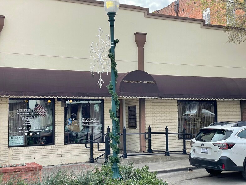 212 E Virginia St, McKinney, TX à louer - Photo de l’immeuble – Image 3 sur 23