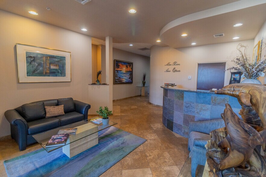 1795 E Skyline Dr, Tucson, AZ à louer - Photo intérieure – Image 2 sur 7