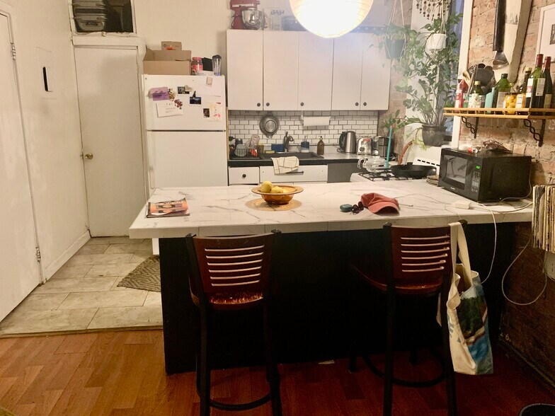 373 S 1st St, Brooklyn, NY à vendre - Photo de l’immeuble – Image 3 sur 27