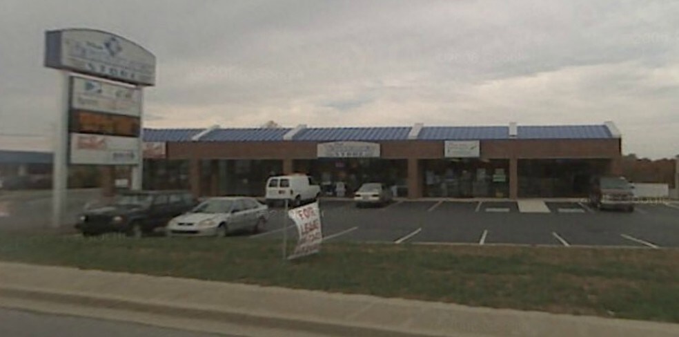921 S Willow Ave, Cookeville, TN à louer - Photo principale – Image 2 sur 2