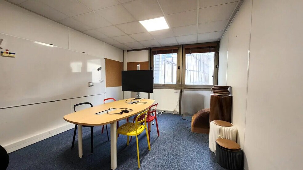 Bureau dans Boulogne-Billancourt à louer - Photo de l’immeuble – Image 3 sur 4