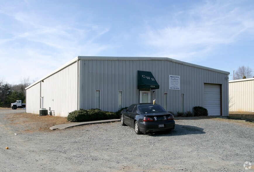 2314 Cragmore Rd, Winston-Salem, NC à vendre - Photo de l’immeuble – Image 2 sur 3