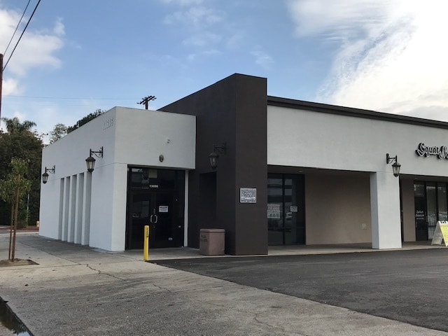 13630 Victory Blvd, Van Nuys, CA à louer - Photo de l’immeuble – Image 1 sur 3