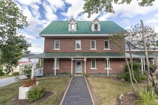 Plus de détails pour 2505 Rue Commerciale S, Temiscouata-sur-le-lac, QC - Hôtellerie à vendre