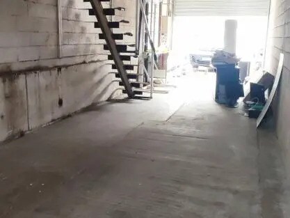 Industriel/Logistique dans Carrières-sur-Seine à louer - Photo de l’immeuble – Image 3 sur 7