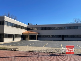 Plus de détails pour 665 W Market St, Akron, OH - Bureau à louer