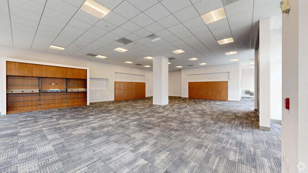 2111 E Ivanhoe Pl, Milwaukee, WI à louer - Numérisation 3D Matterport – Image 2 sur 8
