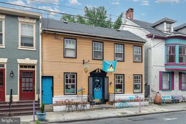 10 W Pomfret St, Carlisle, PA à vendre - Photo de l’immeuble – Image 3 sur 25
