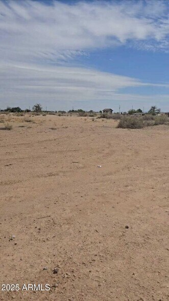 30852 Caldwell Street, Buckeye, AZ à vendre - Photo de l’immeuble – Image 2 sur 5