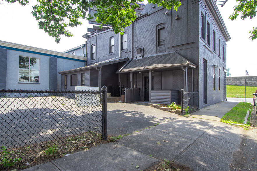 939-941 E Columbus Ave, Springfield, MA à vendre - Photo de l’immeuble – Image 2 sur 43