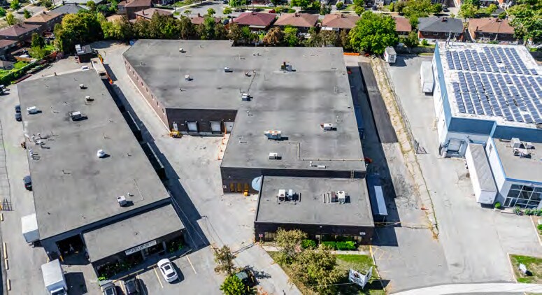 176 Milvan Dr, Toronto, ON à vendre Photo de l’immeuble– Image 1 sur 12