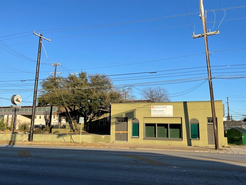 2020 Broadway St, San Antonio, TX à louer - Photo de l’immeuble – Image 3 sur 3