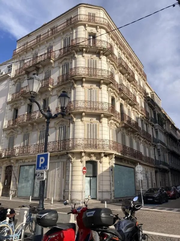 Bureau dans Toulon à vendre Photo de l’immeuble– Image 1 sur 14