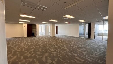 1751 Lake Cook Rd, Deerfield, IL à louer Photo intérieure– Image 2 sur 17