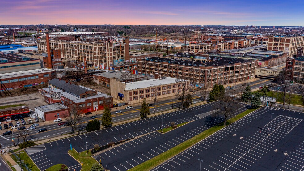 2613 W Hunting Park Ave, Philadelphia, PA à louer - Photo de l’immeuble – Image 3 sur 101