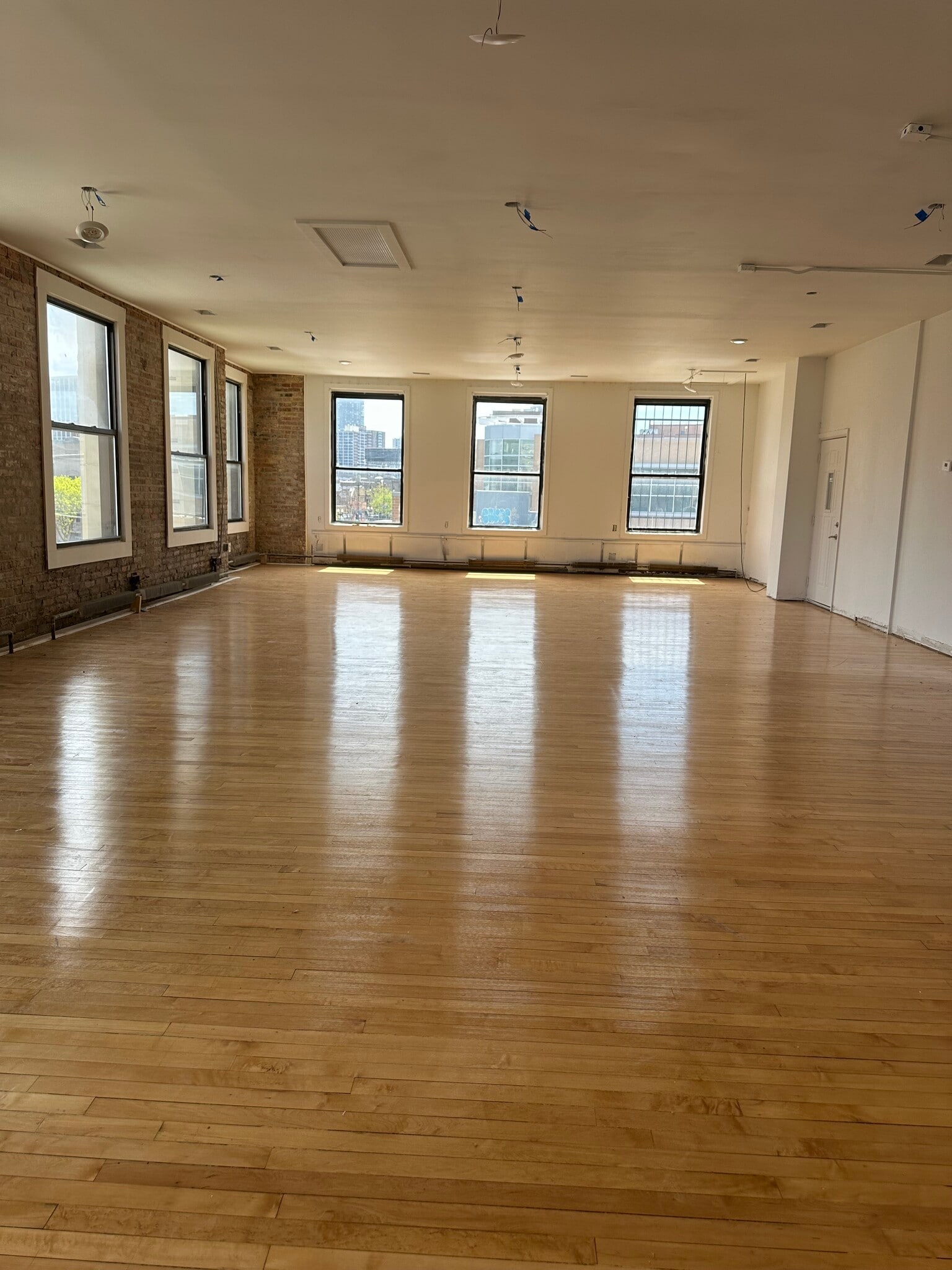 4554 N Broadway, Chicago, IL à louer Photo intérieure– Image 1 sur 4