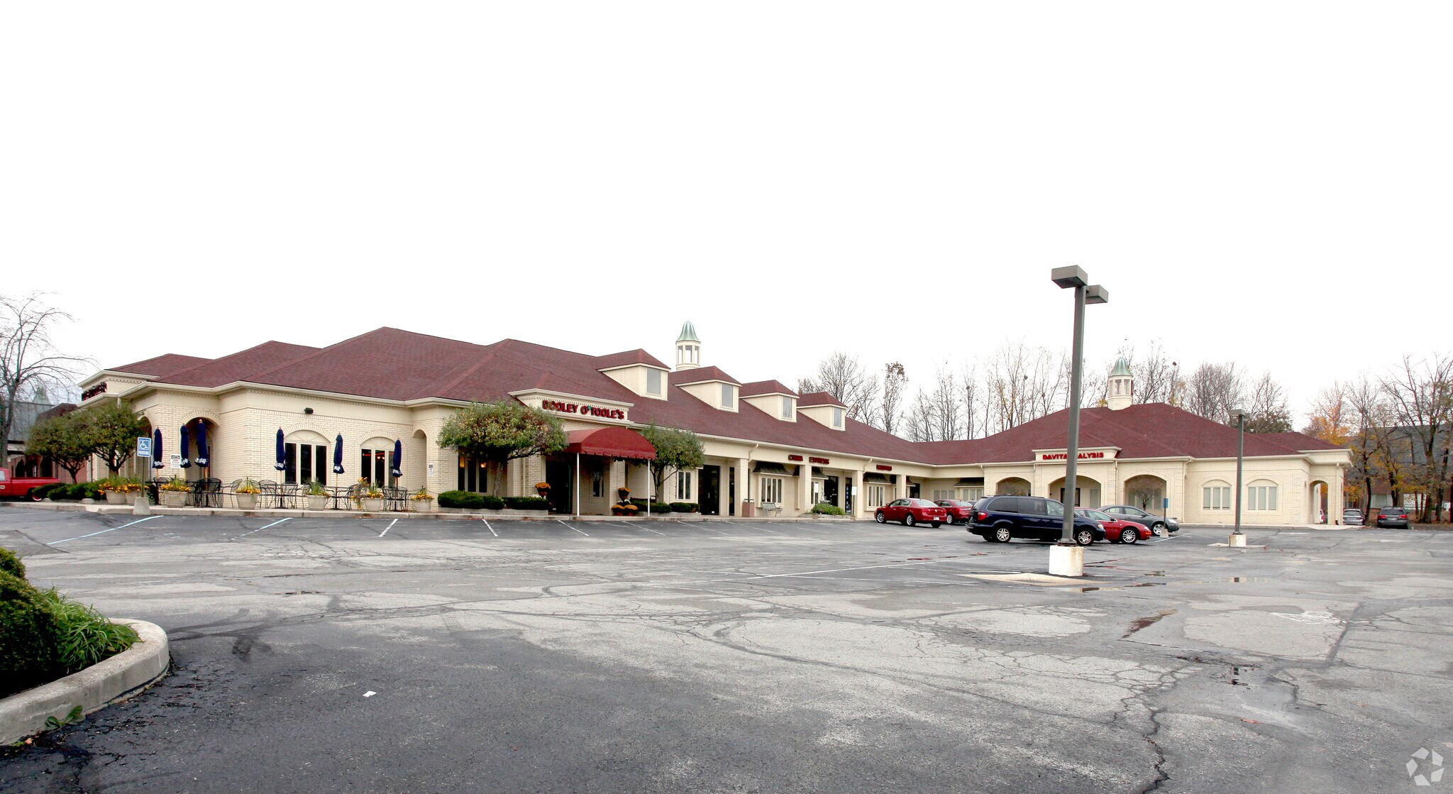 160-180 E Carmel Dr, Carmel, IN à louer Photo principale– Image 1 sur 4