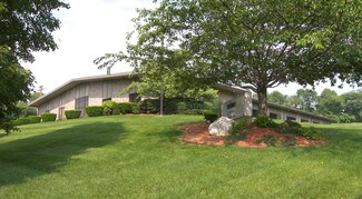 Plus de détails pour 193 Marsh Hill Rd, Orange, CT - Local d’activités à vendre