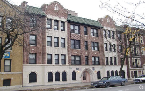 4625 S Drexel Blvd, Chicago, IL à vendre - Photo de l’immeuble – Image 3 sur 21