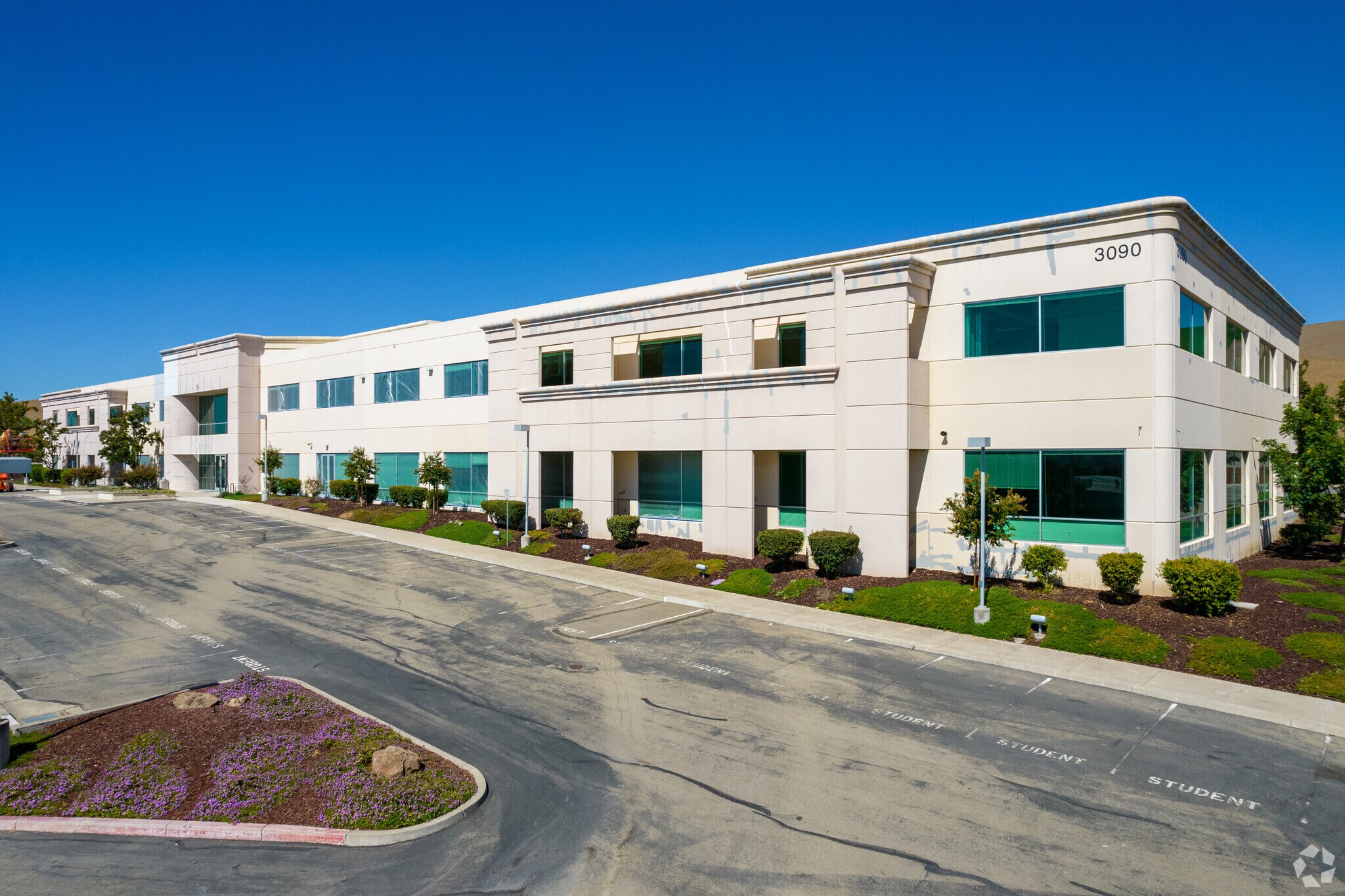 3090 Independence Dr, Livermore, CA à louer Photo de l’immeuble– Image 1 sur 6