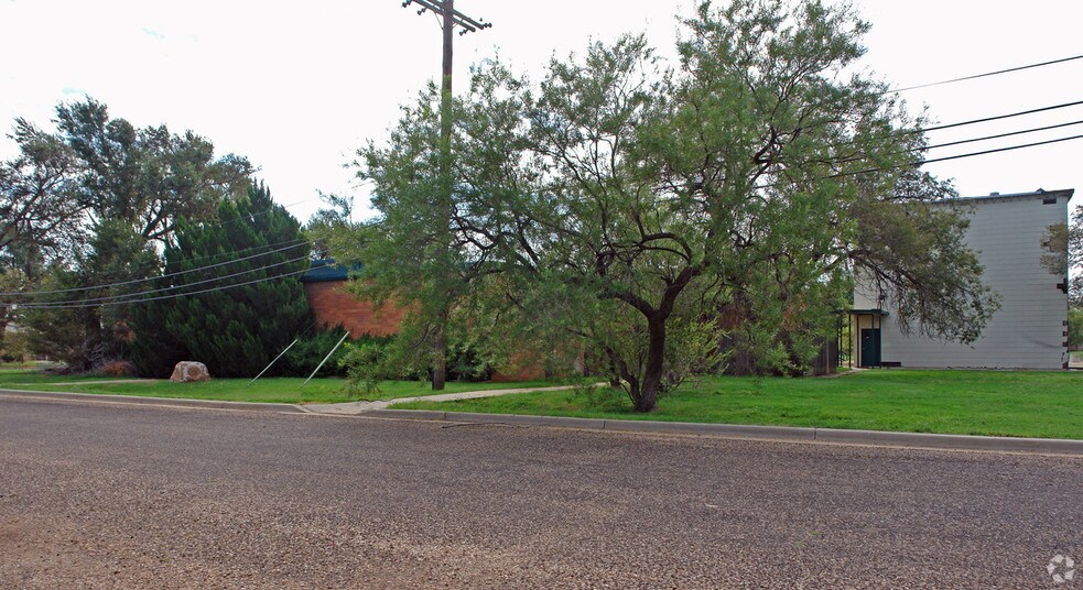 308 Hoover Dr, Lubbock, TX à louer - Photo de l’immeuble – Image 3 sur 4