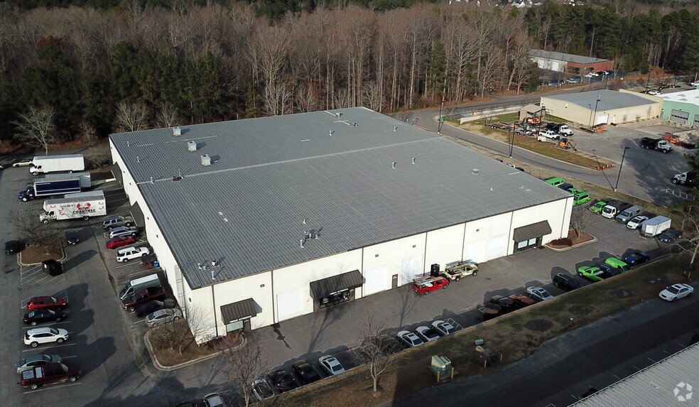 3216 Spottswood St, Raleigh, NC à louer - Photo de l’immeuble – Image 1 sur 8