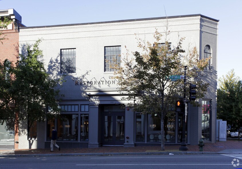 1222 Wisconsin Ave NW, Washington, DC à louer - Photo de l’immeuble – Image 2 sur 7