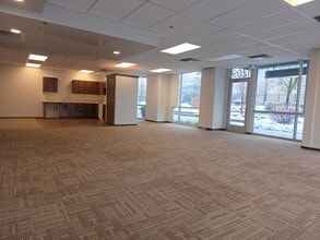 1107 A St NE, Auburn, WA à louer Photo intérieure– Image 2 sur 6