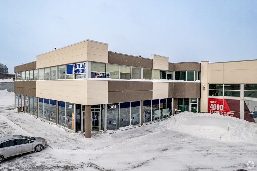 6835-6925 Rue Jean-Talon E, Montréal, QC à louer - Photo principale – Image 1 sur 4