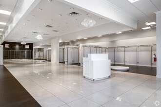 1260-1270 S La Cienega Blvd, Los Angeles, CA à louer Photo intérieure– Image 2 sur 10