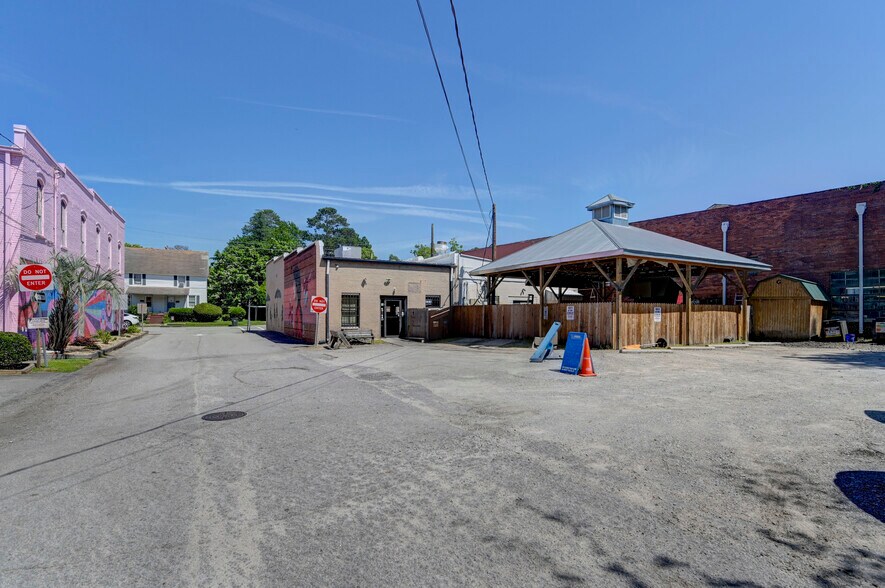 300 State St, West Columbia, SC à vendre - Photo de l’immeuble – Image 3 sur 45
