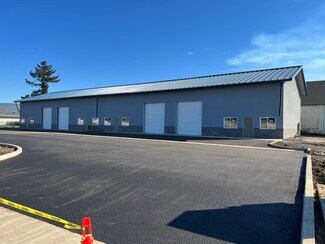 Plus de détails pour 250 Commercial Ct, Medford, OR - Local d'activités à louer