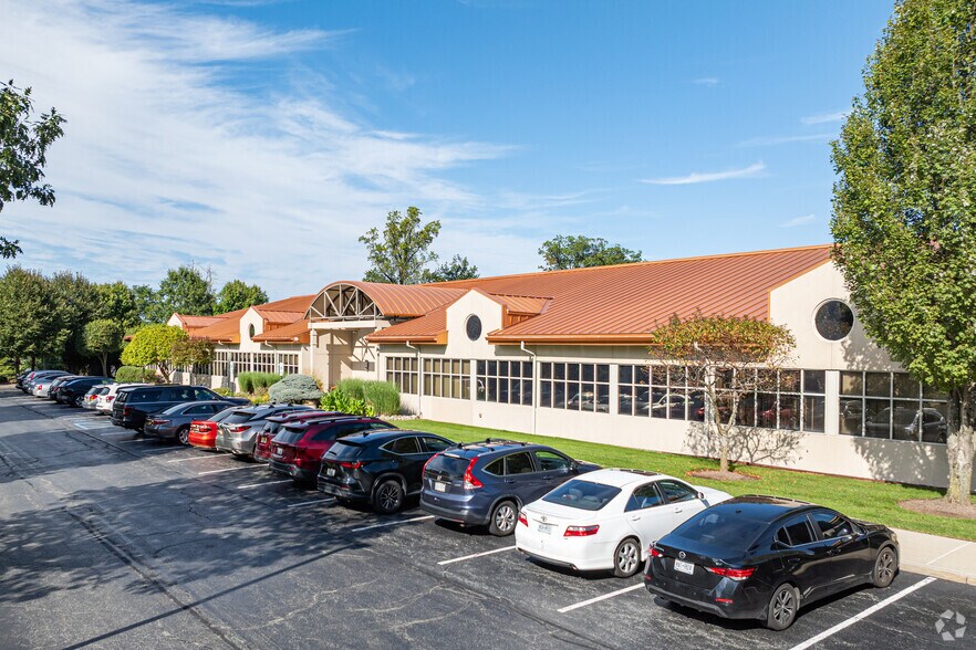 2 Medical Park Dr, West Nyack, NY à louer - Photo de l’immeuble – Image 3 sur 11