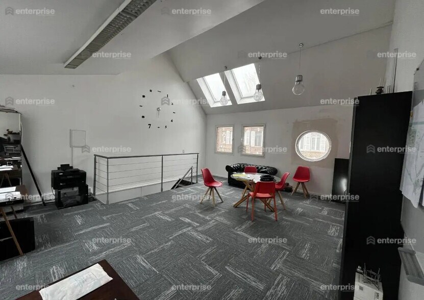 Local commercial dans Amiens à vendre - Photo intérieure – Image 2 sur 2