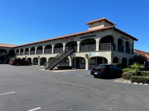 1420 E Edinger Ave, Santa Ana, CA à louer Photo intérieure– Image 2 sur 4