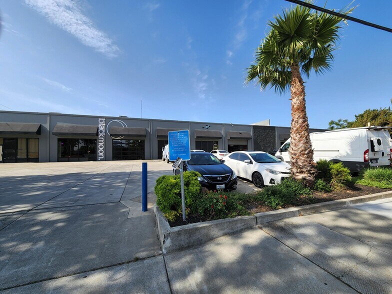 600 Broadway, Sacramento, CA à louer - Photo de l’immeuble – Image 1 sur 6