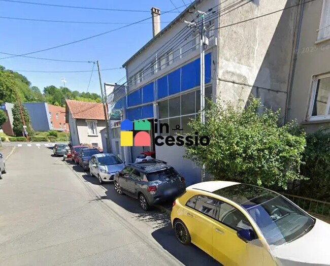 Plus de détails pour Local d’activités à vendre