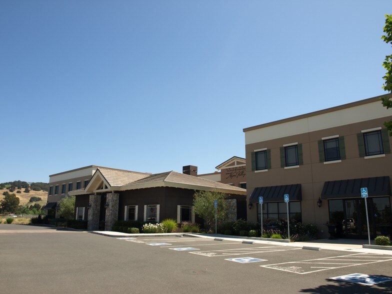 388 Devlin Rd, Napa, CA à louer - Photo de l’immeuble – Image 1 sur 6