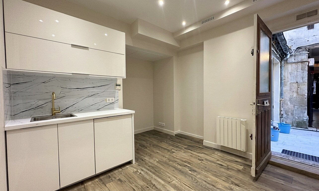 Bureau dans Paris à louer Photo de l’immeuble– Image 1 sur 6