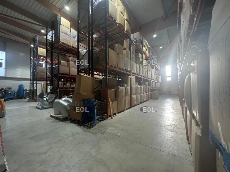 Industriel/Logistique dans Serris à vendre - Photo de l’immeuble – Image 3 sur 5