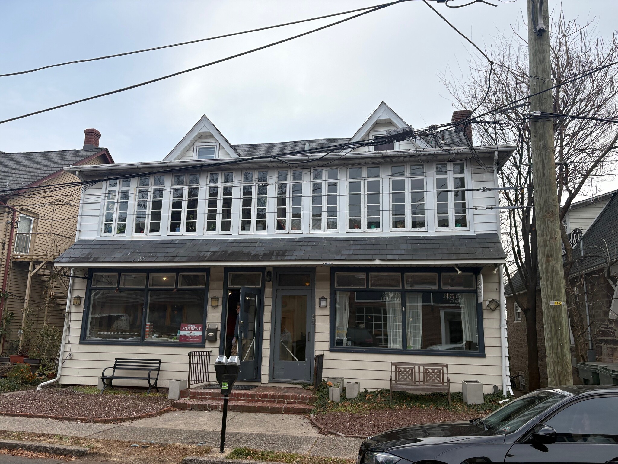 20-22 E Oakland Ave, Doylestown, PA à louer Photo principale– Image 1 sur 2