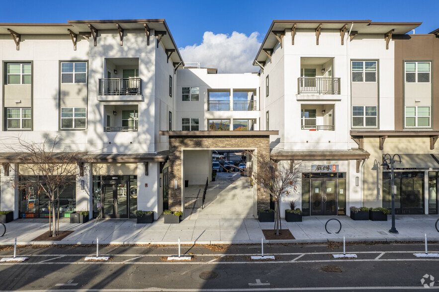 37070-37140 Fremont Blvd, Fremont, CA à louer - Photo de l’immeuble – Image 3 sur 6