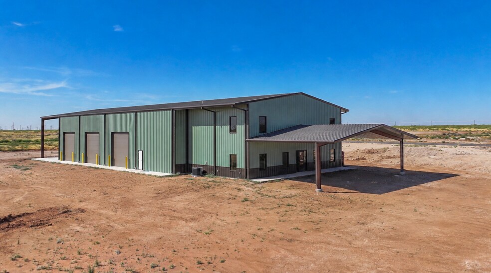 6003 E County Road 135, Midland, TX à vendre - Photo de l’immeuble – Image 2 sur 22