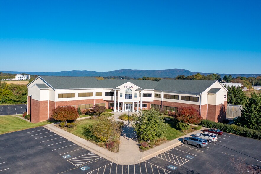 1450 Technology Dr, Harrisonburg, VA à vendre - Photo de l’immeuble – Image 1 sur 68