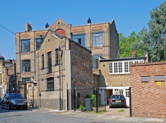 Plus de détails pour 10-11 Bishops Ter, Londres - Bureau à louer