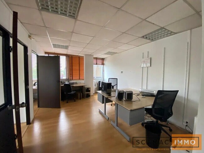 Plus de détails pour 12 Bis Avenue Maurice Thorez, Ivry-sur-Seine - Bureau à vendre