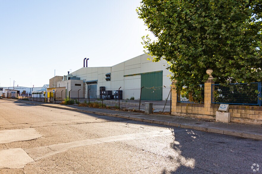 Industriel/Logistique dans Azuqueca de Henares, Guadalajara à vendre - Photo de l’immeuble – Image 3 sur 19