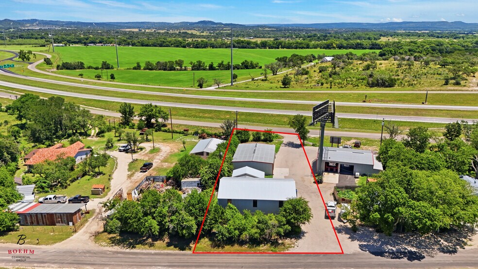 38 FM 289, Comfort, TX à louer - Photo de l’immeuble – Image 3 sur 17