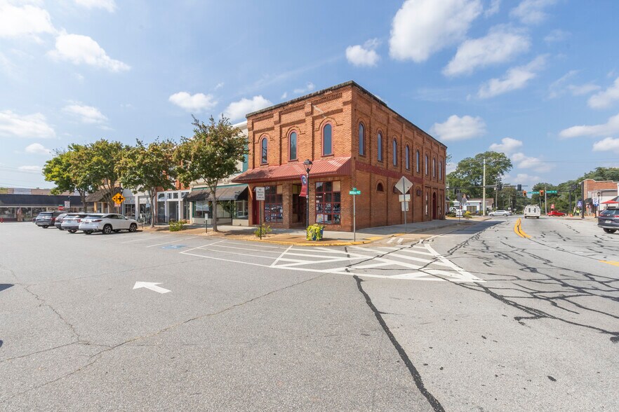 157 Main St, Lavonia, GA à vendre - Photo de l’immeuble – Image 2 sur 19